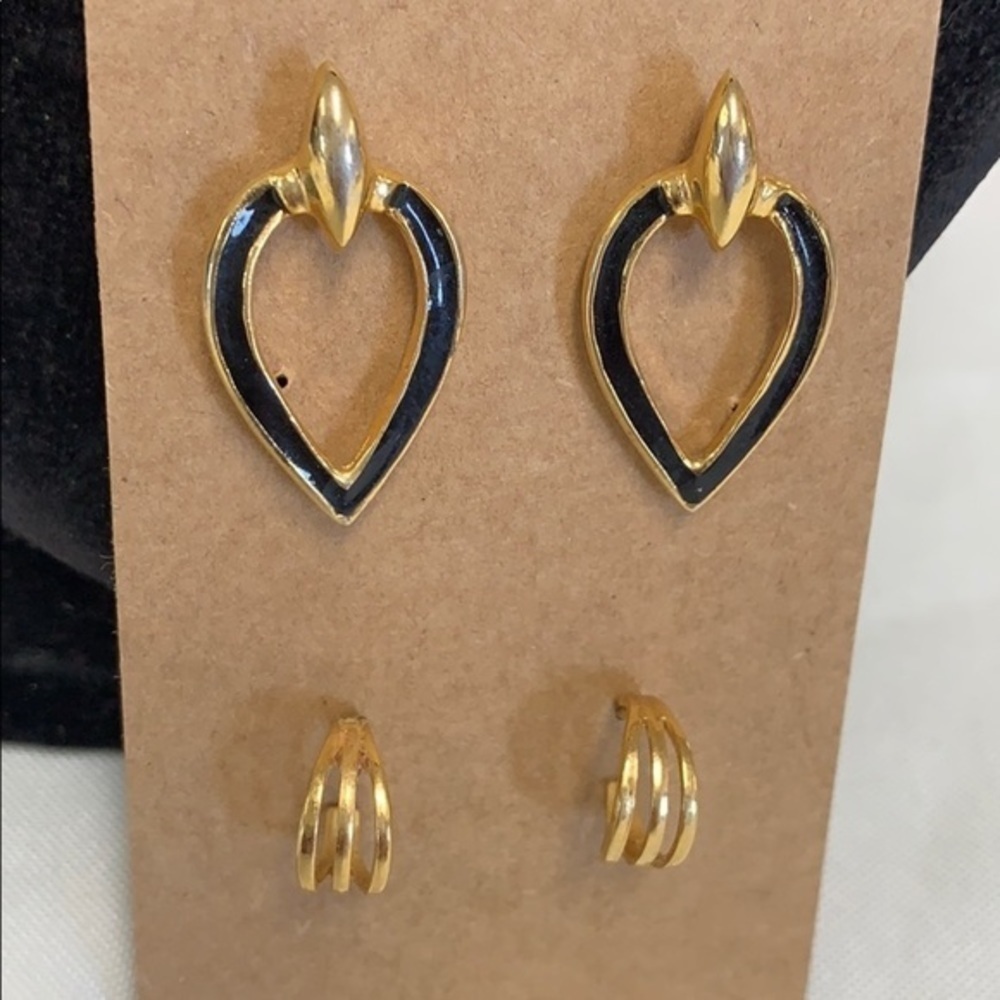 ๐5/25 2 pair vintage gold tone black enamel
